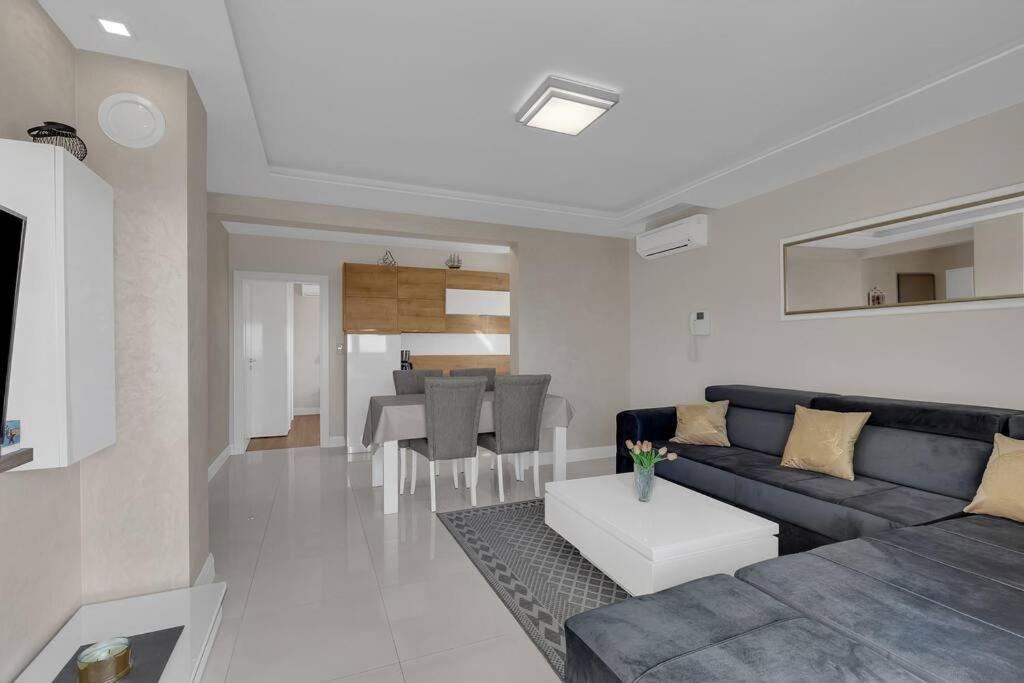 Apartment Hrvoje -Nur 50M Bis Zum Meer - Makarska Exklusiv Promajna Εξωτερικό φωτογραφία