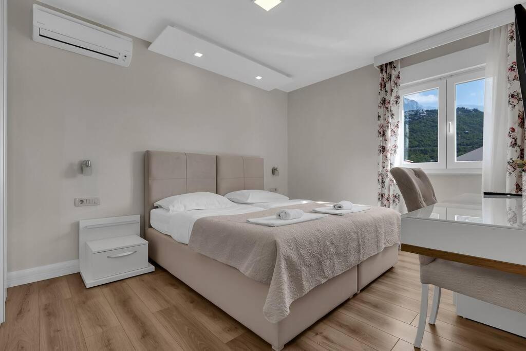 Apartment Hrvoje -Nur 50M Bis Zum Meer - Makarska Exklusiv Promajna Εξωτερικό φωτογραφία